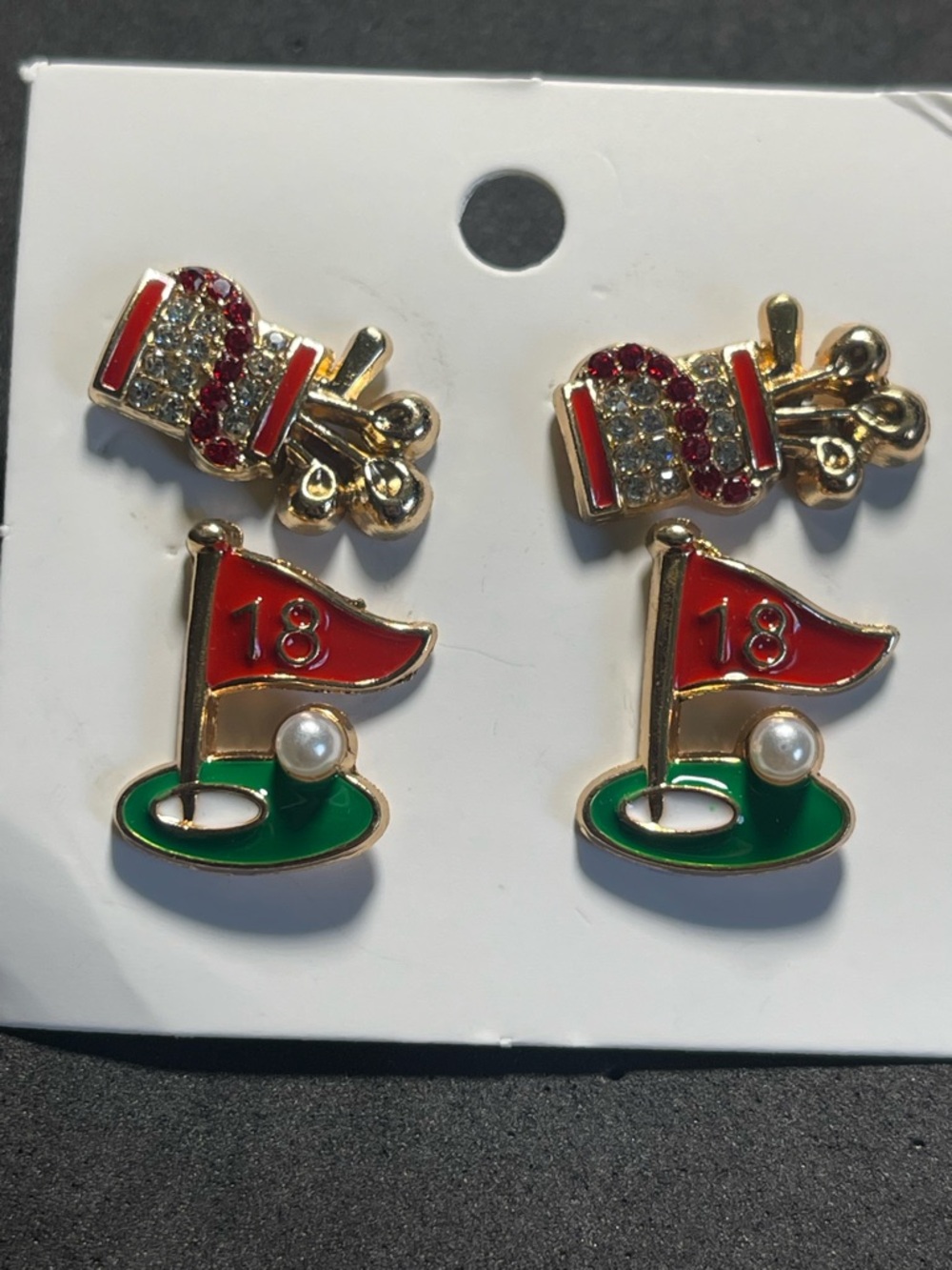2 pairs-Gold-Tone Golf Flags & Sparkle Golf Bags STUD- RED stones NEW